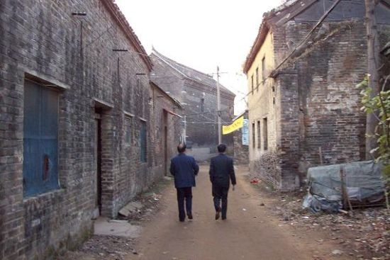 徐州新沂窯灣古鎮未開發建設前的街景一角