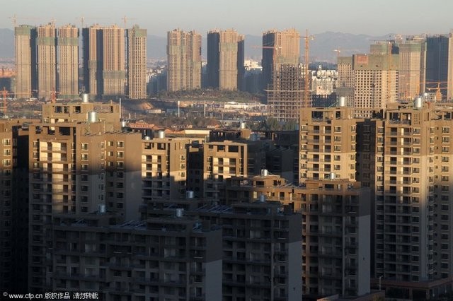 2013年11月20日，昆明呈貢，是中國比較有代表性的“鬼城”之一。這裡什麼都不缺，就是缺人，在呈貢找到一輛出租車簡直比登天還難，需要極大的耐性和運氣。吳長青/CFP