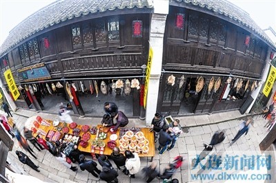 古鎮迎春