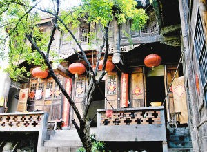 古鎮上的明清院落如今仍有住戶居住