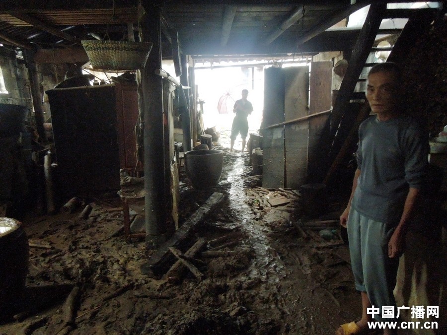 村民家中進水