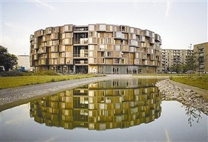 哥本哈根大學宿捨內景和外景，設計靈感源於中國土樓。