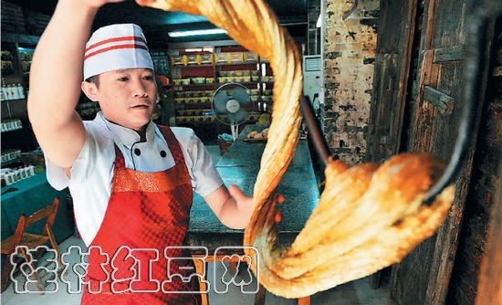 漓江古鎮轶事