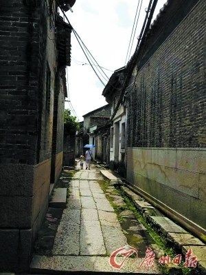 貫穿村中的古貿易通道。