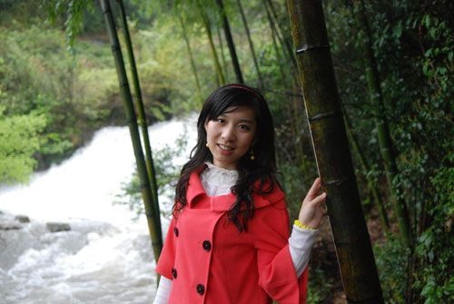 瑤裡古鎮：美景美女相映成趣（組圖）