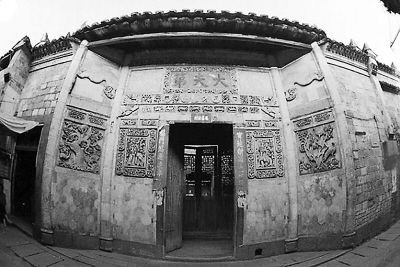 圖為和平古鎮老建築一瞥。