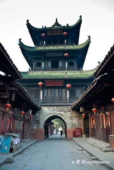 新浪旅游配圖:老街 攝影:老湖 新浪旅游配圖:老街 攝影:老湖