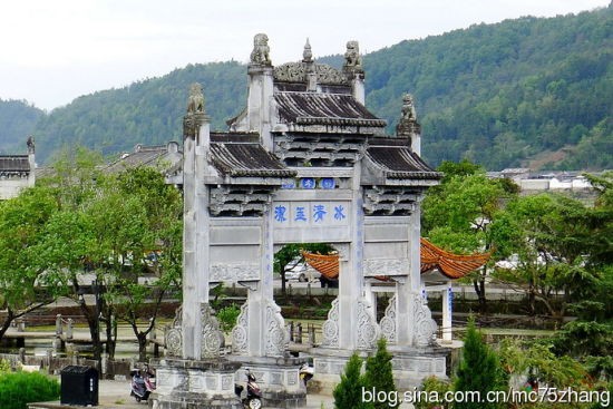 古鎮上保存著眾多古建築