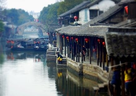 浙江長廊發生倒塌2人受傷：古建築檢修出意外 倒塌原因