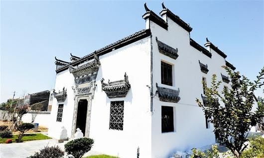 古色古香的門樓主體建築外觀