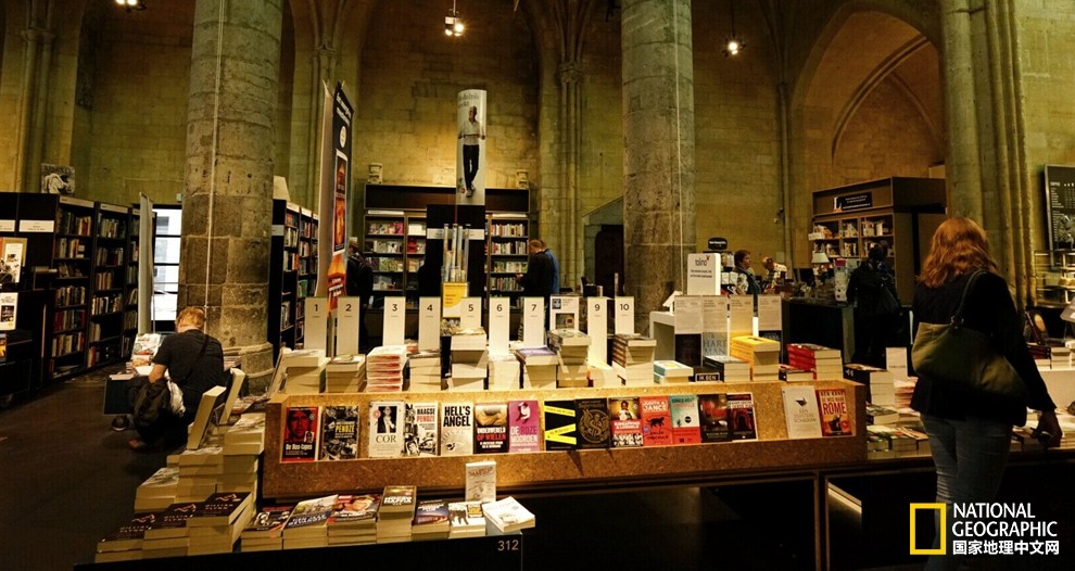 天堂應該是圖書館的模樣：全世界最美的書店