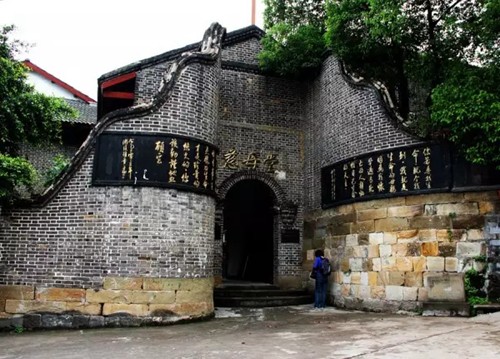 點擊圖片進入下一頁 點擊圖片進入下一頁