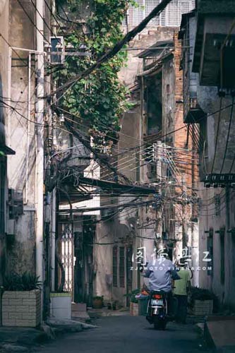 湛江老街的古巷映畫