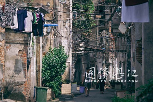 湛江老街的古巷映畫