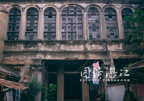 湛江老街的古巷映畫