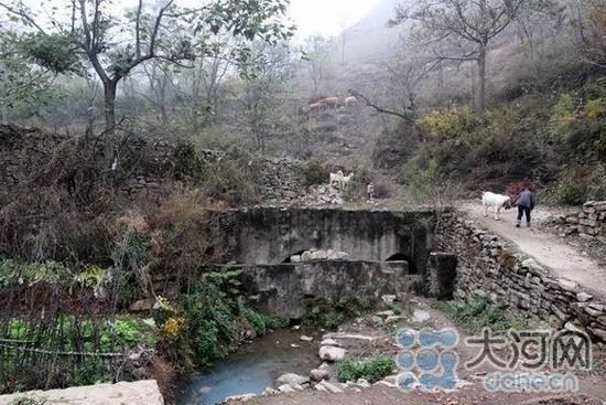 郏縣北竹園村青山綠水古民居帶動休閒游