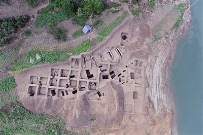 重慶：首座火燒痕跡大溪文化墓葬出土