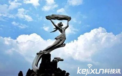 千年古墓驚現女娲族人首蛇身