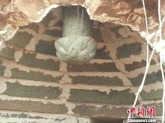 古墓群