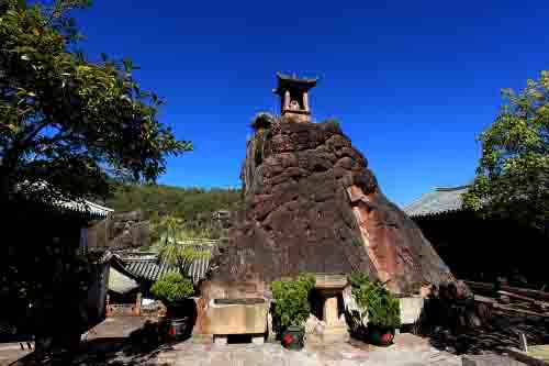 雲南大理劍川石鐘寺