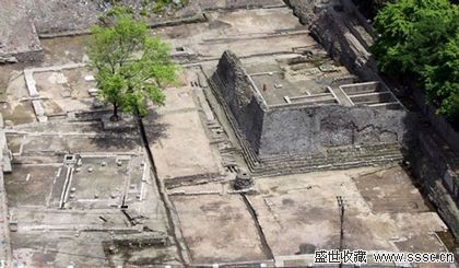 宋代高台建築基址(F1)及周邊遺跡