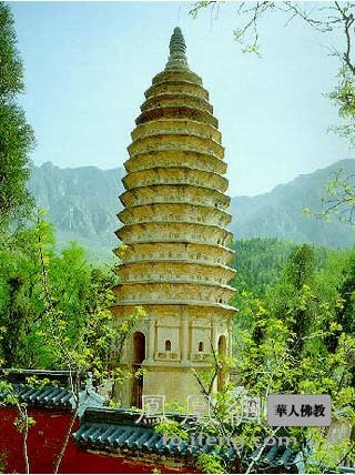 河南登封嵩岳寺塔