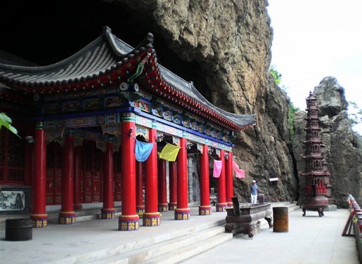 葫蘆島靈山寺