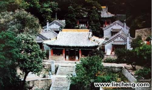 鞍山祖越寺