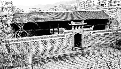小官山古建築群 養在深閨待人識