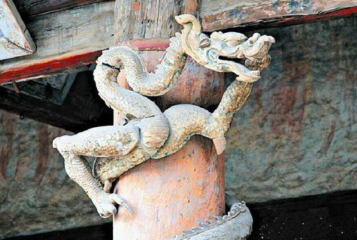古建築代表性的建造形式——梁架和纏龍柱