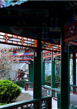 陽光老宅院酒店