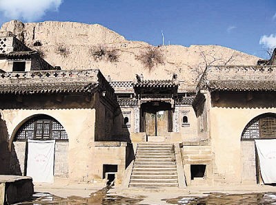 全國最大的城堡式窯洞莊園