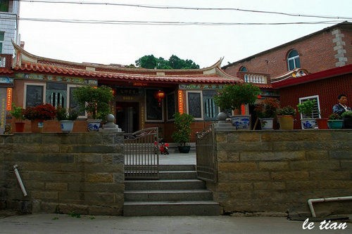 蚵殼厝