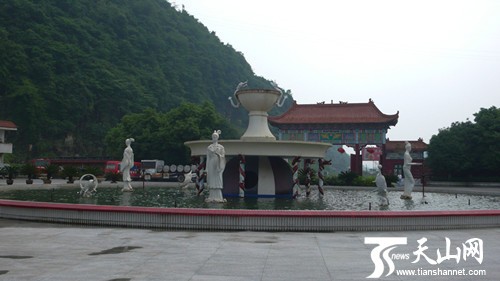 湖南省湘西土家族、苗族自治州吉首市酒鬼酒廠一景