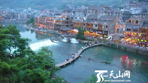 湖南省鳳凰縣古城一景