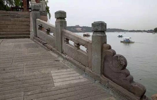 御路踏跺 