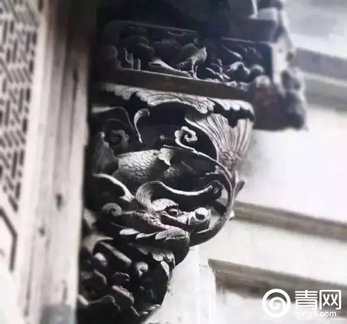 中國古建築梁柱間的特色構件——雀替
