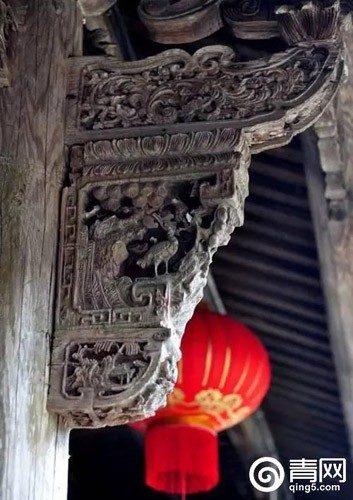 中國古建築梁柱間的特色構件——雀替