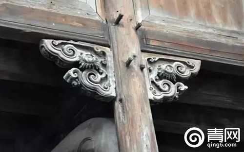 中國古建築梁柱間的特色構件——雀替
