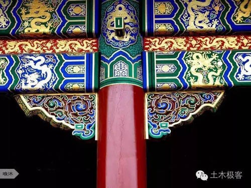 頭頂上的華麗：中國古建築之“雀替”