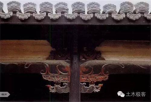 頭頂上的華麗：中國古建築之“雀替”