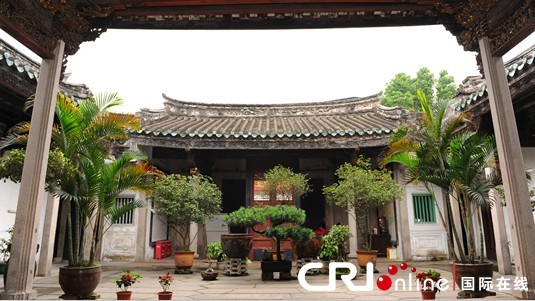 精美絕倫的潮州己略黃公祠