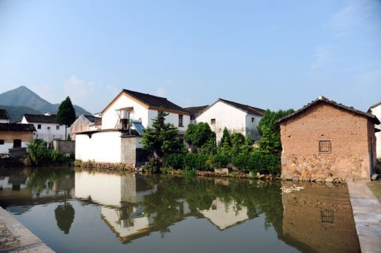 新葉古村