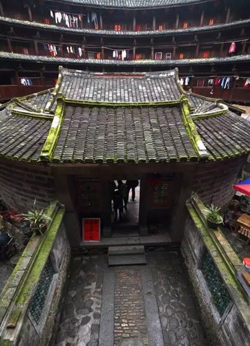 以和為貴 百年土樓至絕至奇