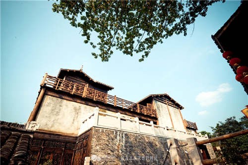 鎮江：穿越明清古建築千華古村