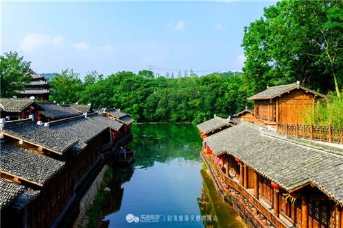 鎮江：穿越明清古建築千華古村