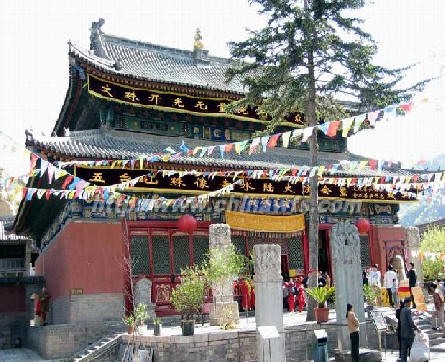 五台山最高文殊菩薩像 殊像寺
