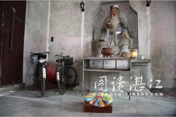 雷祖祠景裡一角
