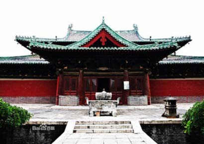 隆興寺摩尼殿