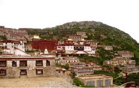 甘丹寺全景